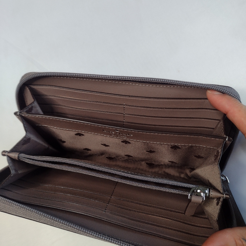 Wallet - Picture 4 of 5